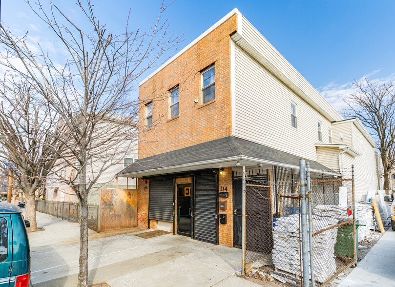 Primary Photo Of 114 Orchard St, Newark Storefront Retail Residential For Sale