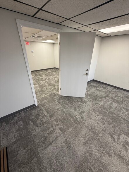 More Photos Of 25 Commercial Dr, Wrentham Light Manufacturing For Lease