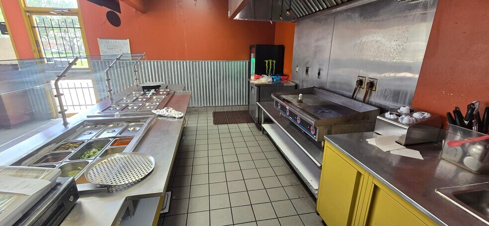 More Photos Of 1190 Clear Lake City Blvd, Houston Convenience Store For Lease