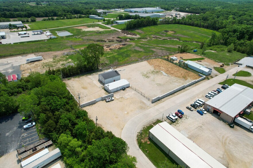 More Photos Of 1730 Daniel Boone Industrial Pky, Truesdale Warehouse For Sale