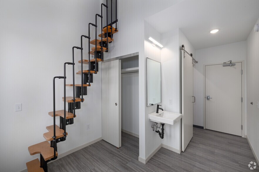 More Photos Of 1435 NE 62nd Ave, Portland Multifamily For Sale