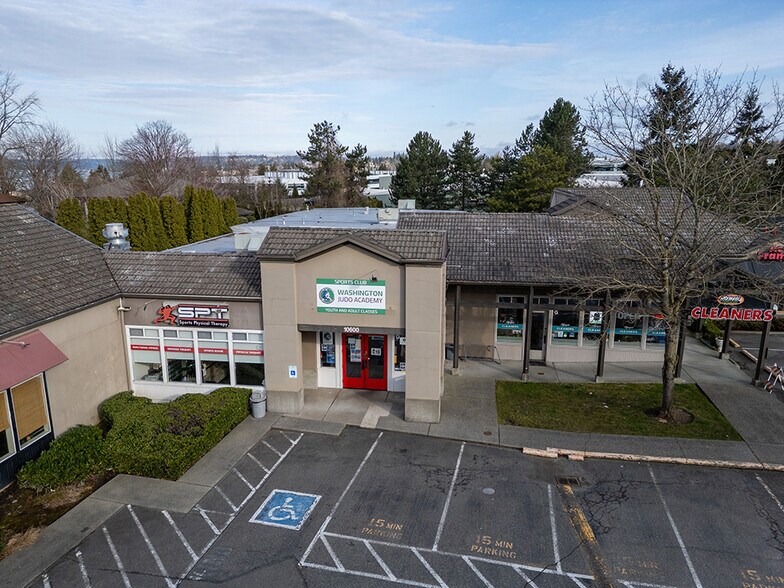 More Photos Of 10602 NE 68th St, Kirkland General Retail For Lease