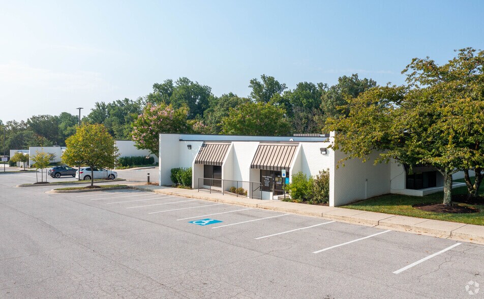 More Photos Of 10840 Little Patuxent Pky, Columbia Medical For Lease