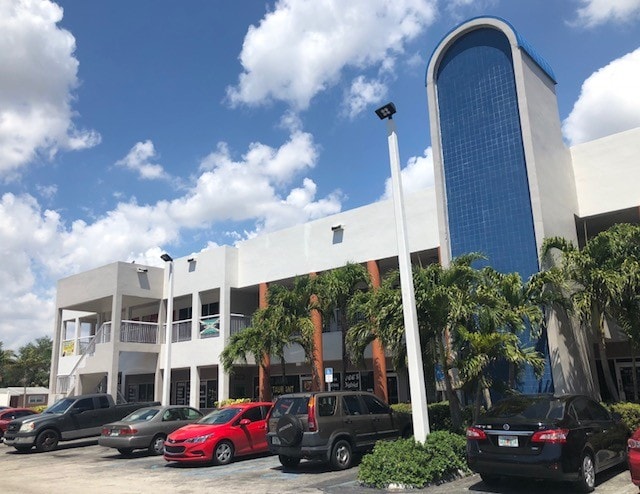 More Photos Of 17325 NW 27th Ave, Miami Gardens Medical For Lease