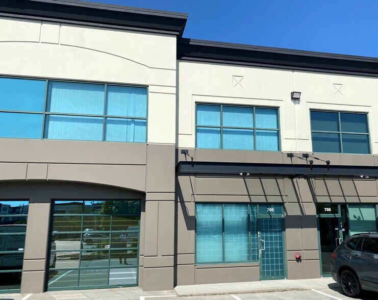 More Photos Of 2071 Kingsway Ave, Port Coquitlam Light Distribution For Lease