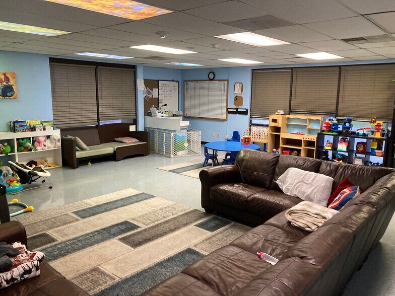 More Photos Of 3310 N 19th Ave, Phoenix Loft Creative Space For Sale