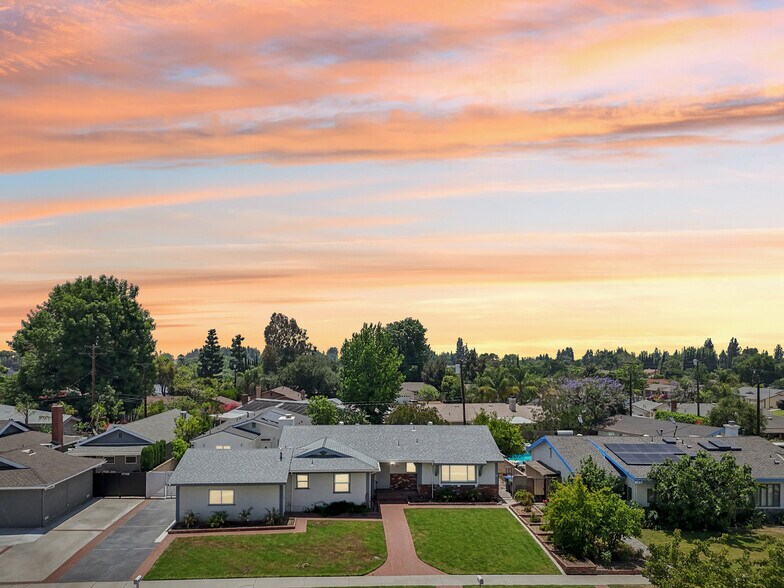 More Photos Of 17148 Stare St, Northridge Apartments For Sale