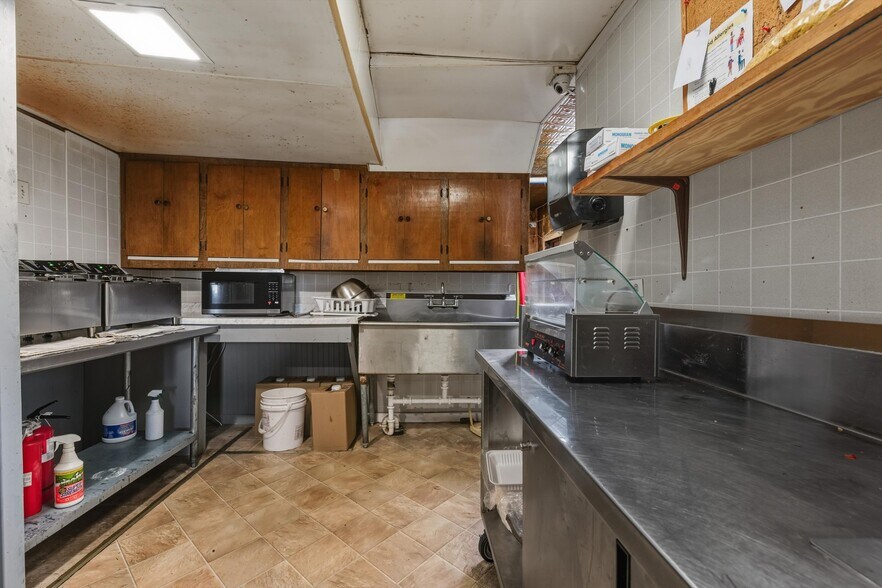 More Photos Of 415 Palmer Ave, Corinth Specialty For Sale