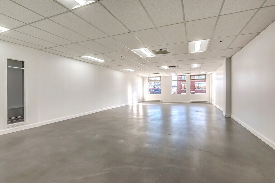 More Photos Of 6855 Av De L'épée, Montréal Office For Lease
