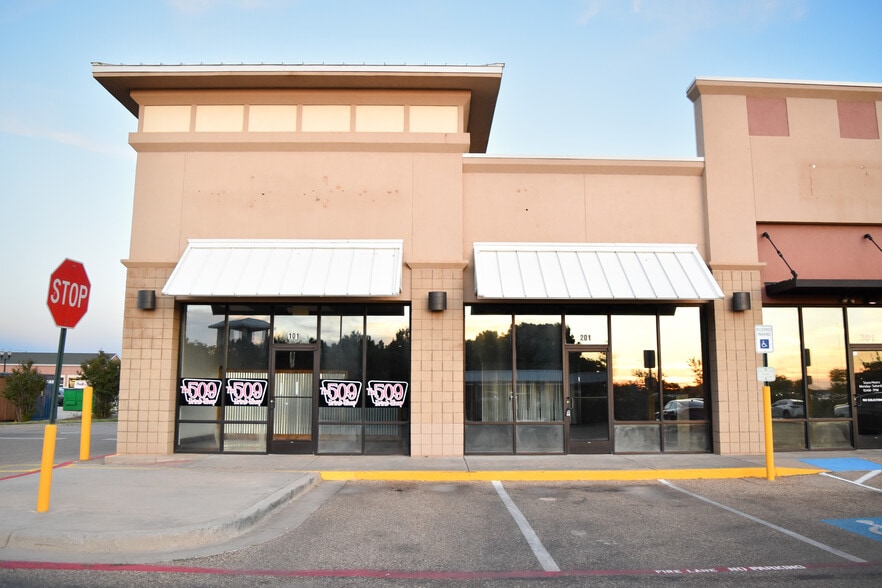 More Photos Of 6301 82nd St, Lubbock Unknown For Lease