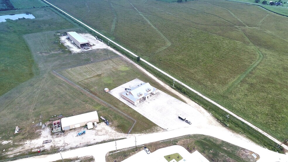 More Photos Of 9027 Blewett Rd, Beaumont Manufacturing For Sale