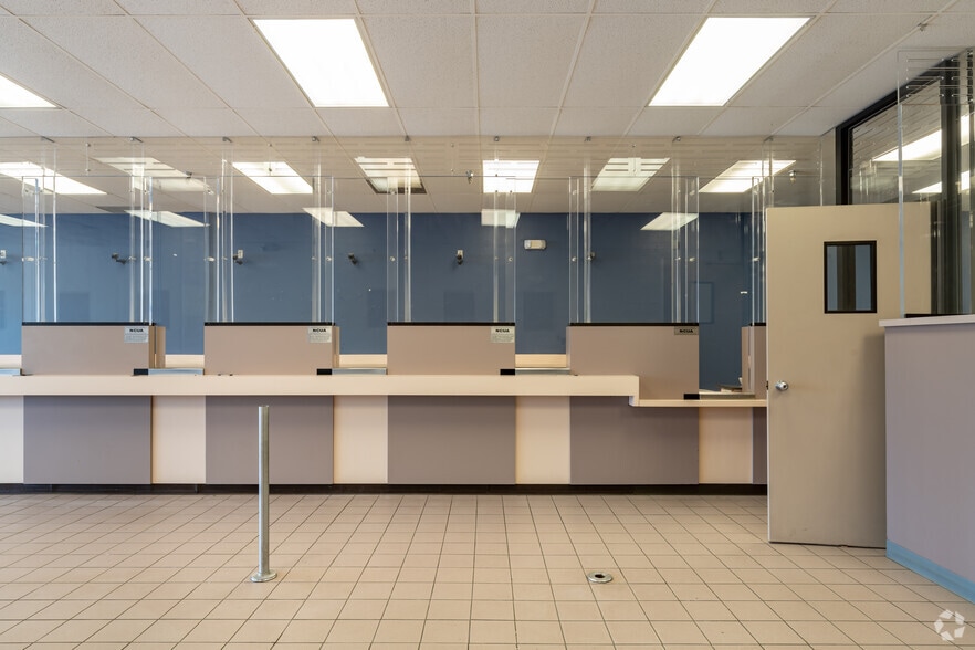 More Photos Of 4655-4741 Washtenaw Ave, Ann Arbor Freestanding For Lease