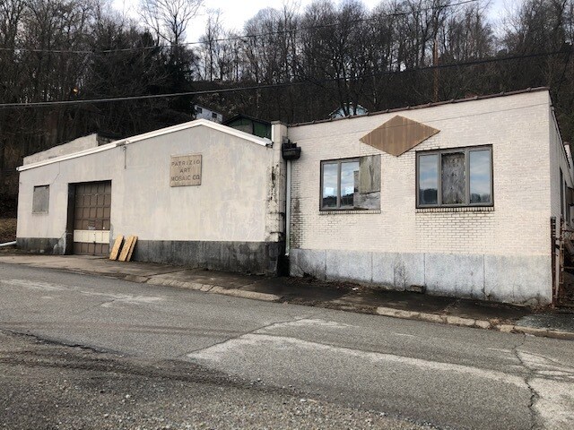 More Photos Of 84 Dawn Ave, Pittsburgh Warehouse For Lease