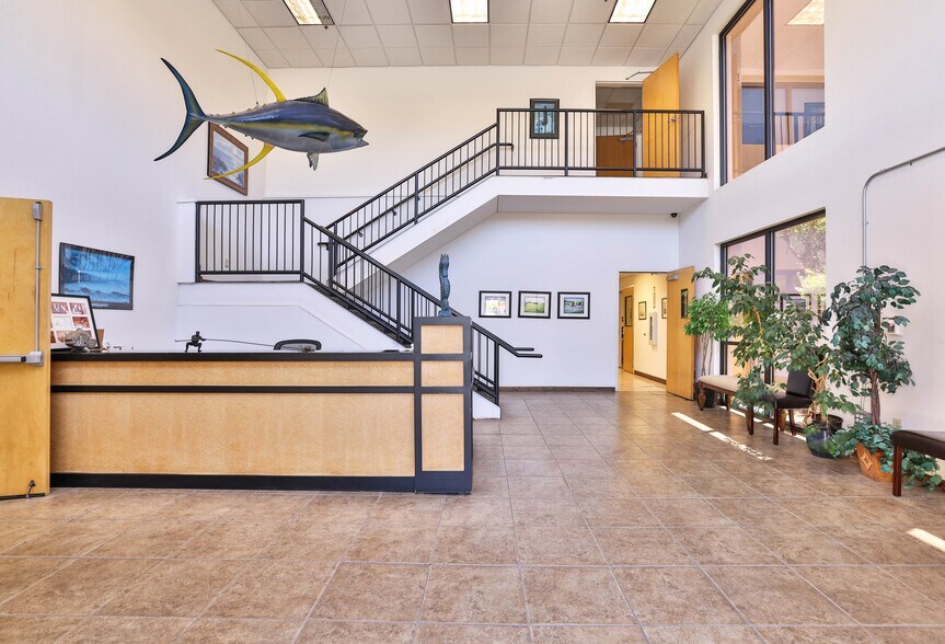 More Photos Of 800 Salinas Rd, San Juan Bautista Distribution For Lease
