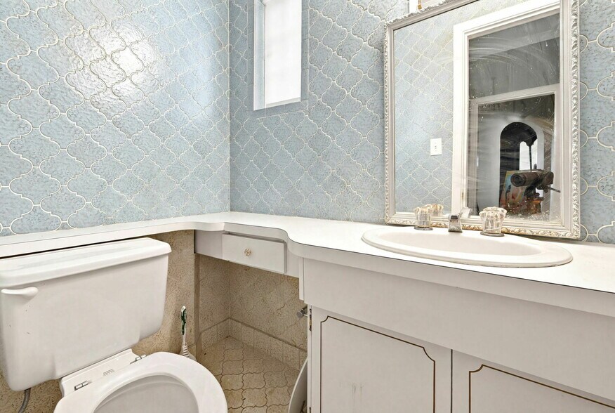 More Photos Of 2715 Sullins St, Knoxville Apartments For Sale
