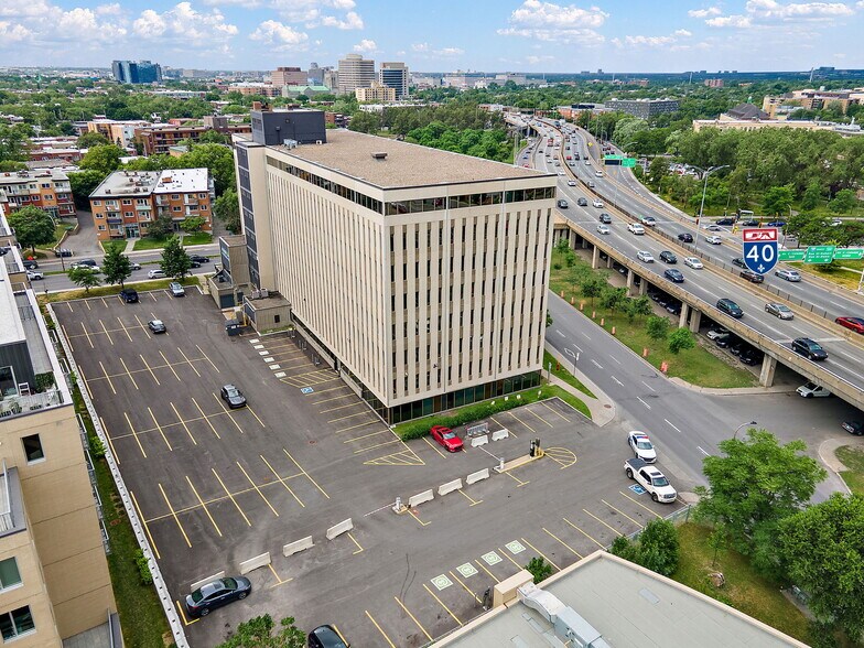 More Photos Of 1100 Boul Crémazie E, Montréal Office For Lease