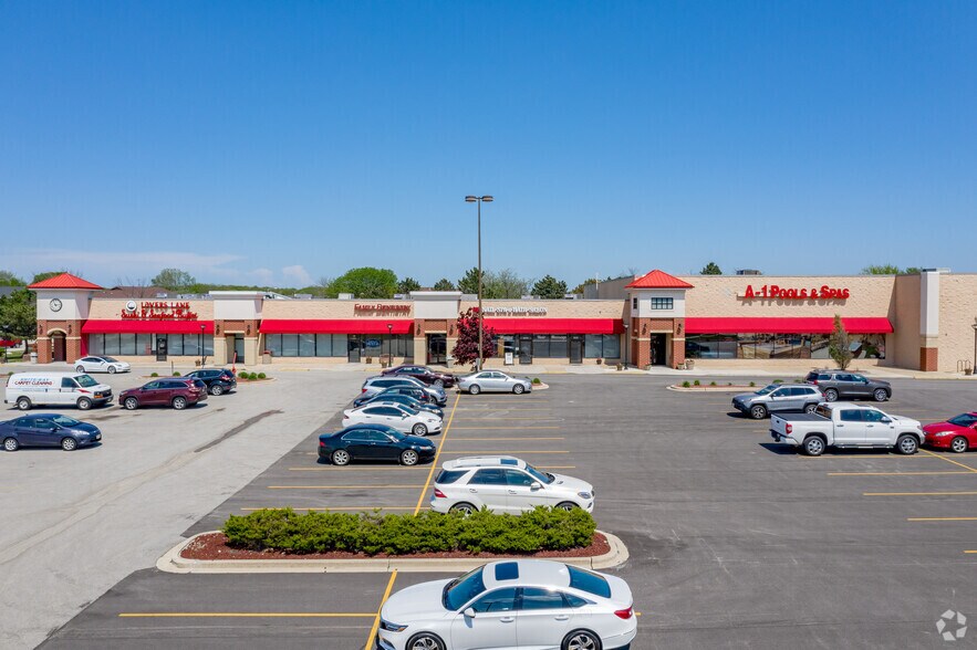 More Photos Of 6516-6572 S Lovers Lane Rd, Franklin Unknown For Lease