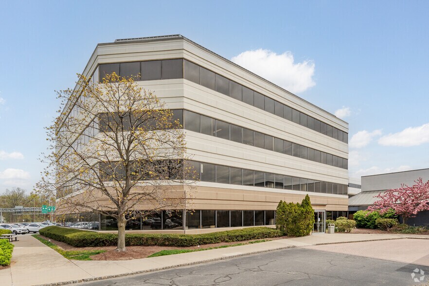More Photos Of 700 Route 46 E, Fairfield Office For Lease