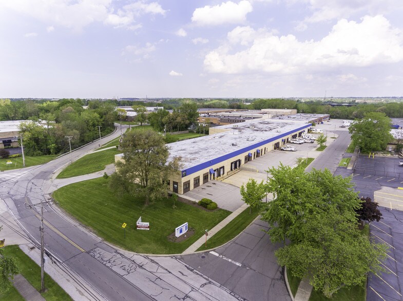 More Photos Of 100 Hayes Dr, Brooklyn Heights Industrial For Sale