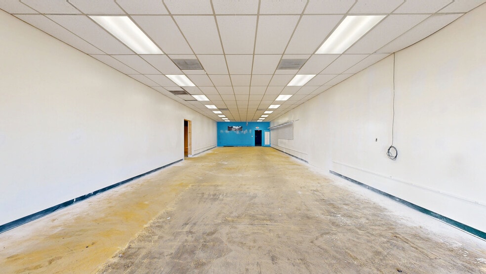 Primary Photo Of 13365 Smith Rd, Middleburg Heights Unknown For Lease