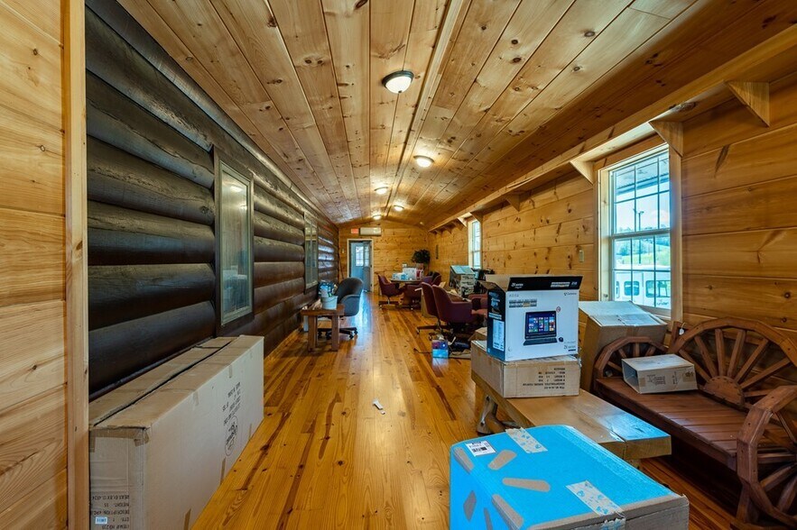 More Photos Of 235 Farmers Market Dr, Hillsville Restaurant For Sale