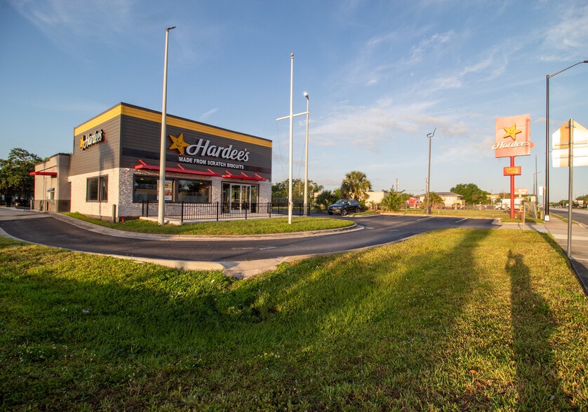 More Photos Of 504 W Vine St, Kissimmee Restaurant For Sale