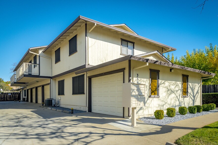 More Photos Of 3337 La Canada Dr, Cameron Park Apartments For Sale