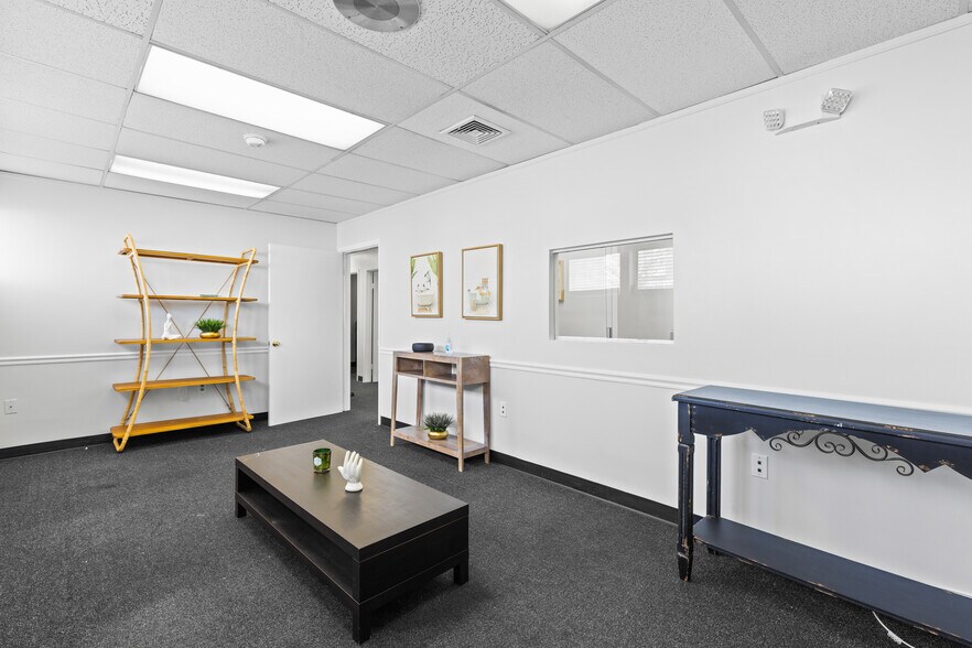 More Photos Of 75A New Brunswick Ave, Perth Amboy Office For Lease