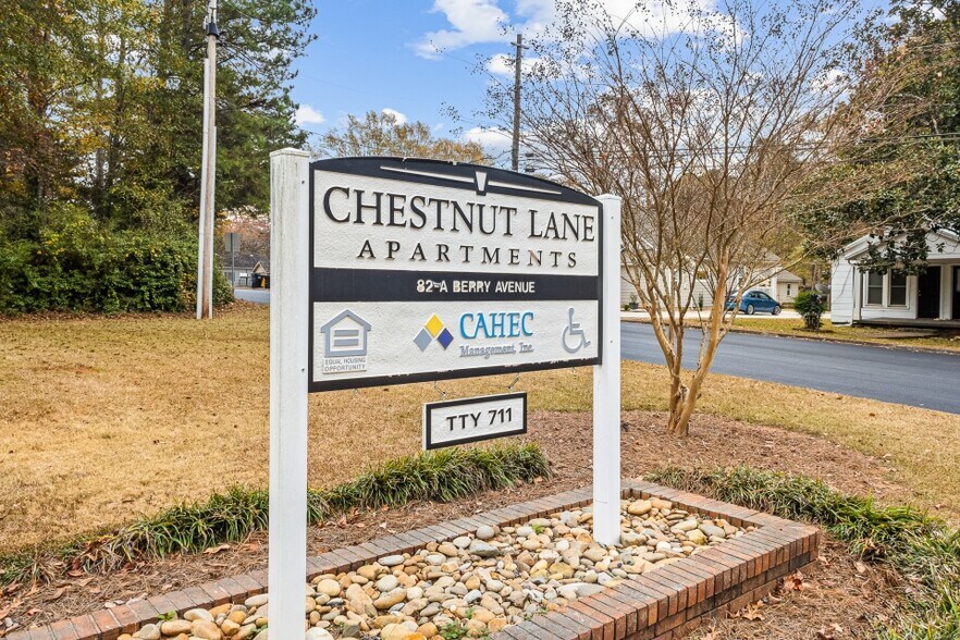 More Photos Of 82 Berry Dr, Newnan Apartments For Sale