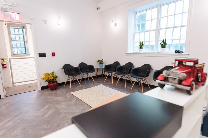 More Photos Of 16 Chambers St, Princeton Medical For Lease