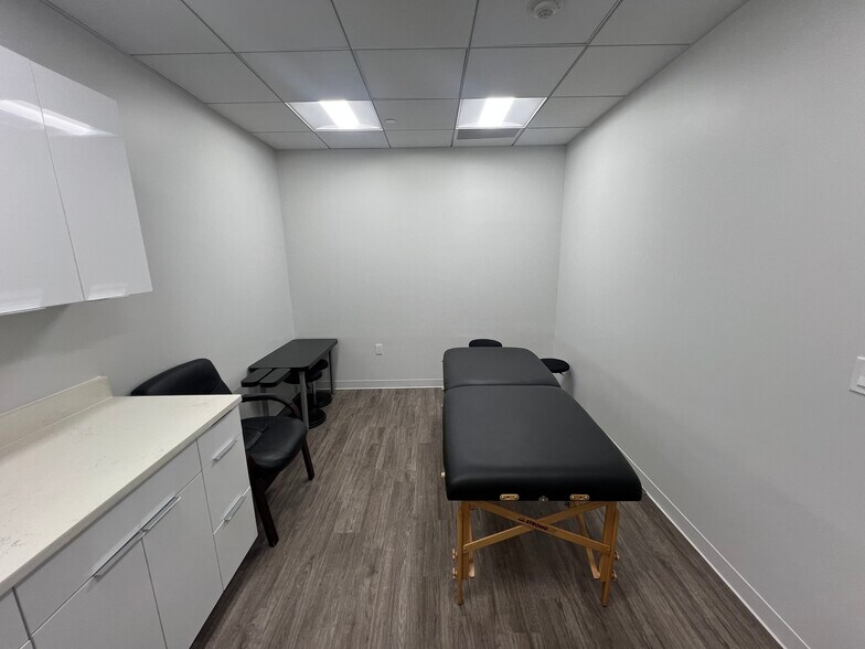 More Photos Of 3010 Westchester Ave, Purchase Office For Lease