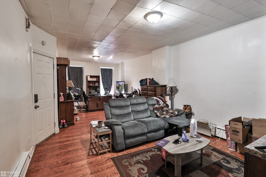 More Photos Of 440 N 9th St, Allentown Apartments For Sale