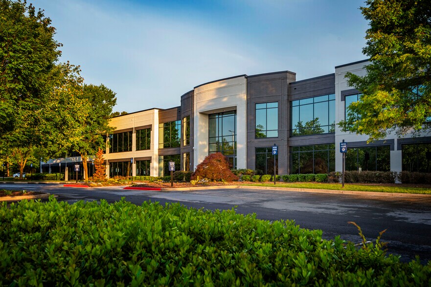 More Photos Of 1990 Vaughn Rd, Kennesaw Office For Lease