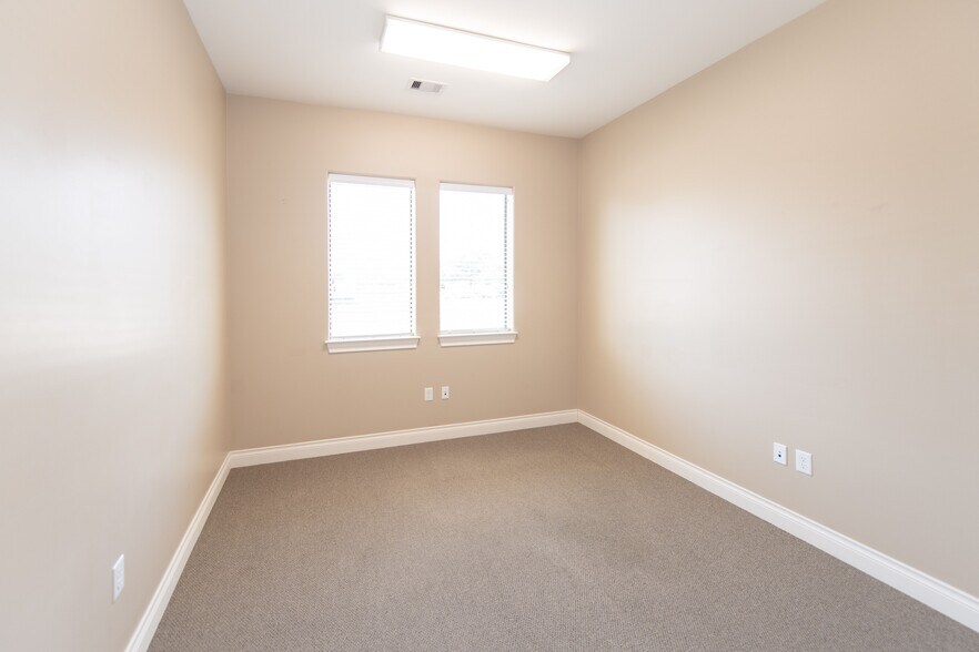 More Photos Of 21559 Provincial Blvd, Katy Medical For Sale