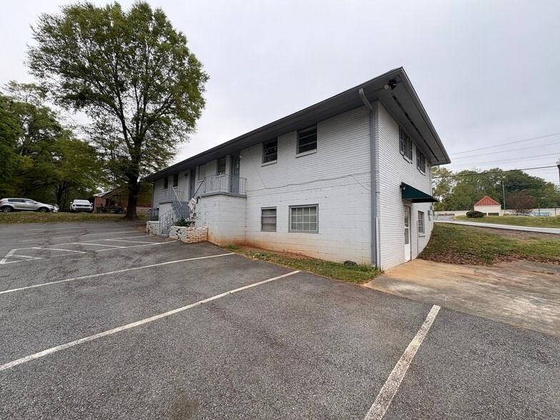 More Photos Of 2417 Candler Rd, Decatur Office For Lease