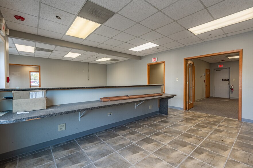 More Photos Of 17047-17061 S Harlem Ave, Tinley Park Medical For Lease