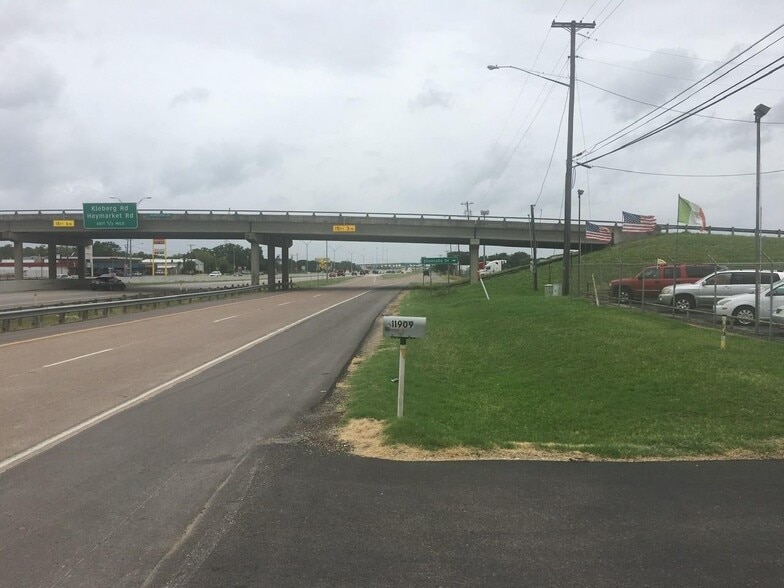 More Photos Of 11909 C F Hawn Fwy, Dallas Auto Dealership For Sale