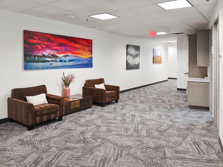 More Photos Of 16930 E Palisades Blvd, Fountain Hills Coworking Space