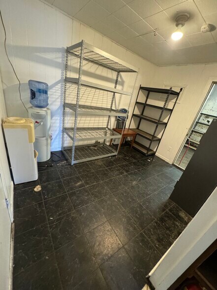 More Photos Of 5115 N Dixie Dr, Dayton Auto Dealership For Lease