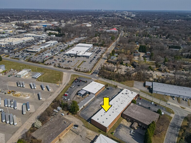 More Photos Of 902 Norwalk St, Greensboro Warehouse For Lease