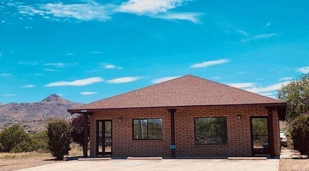 More Photos Of 1157 Circulo Mercado, Nogales Medical For Sale