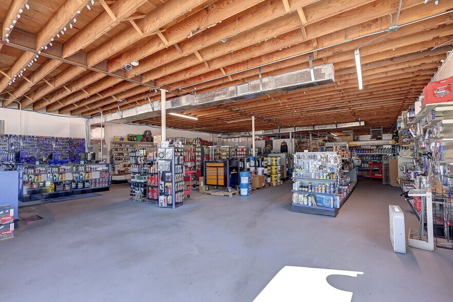More Photos Of 519 Delaware Ave, Fort Pierce General Retail For Lease