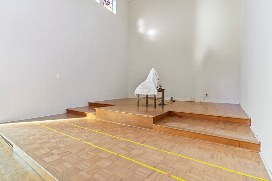 More Photos Of 6555 Geary Blvd, San Francisco Religious Facility For Sale