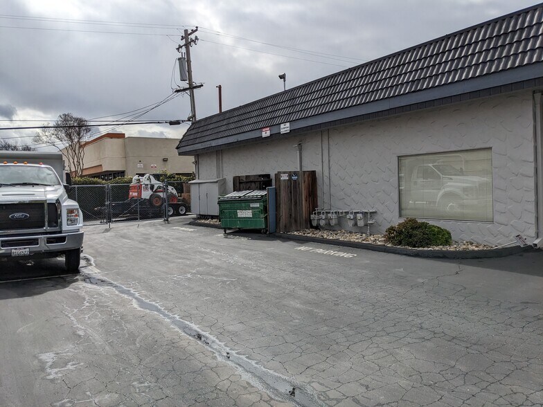 More Photos Of 1550 La Pradera Dr, Campbell Office For Sale