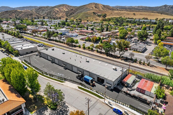More Photos Of 4226 Valley Fair St, Simi Valley Manufacturing For Sale