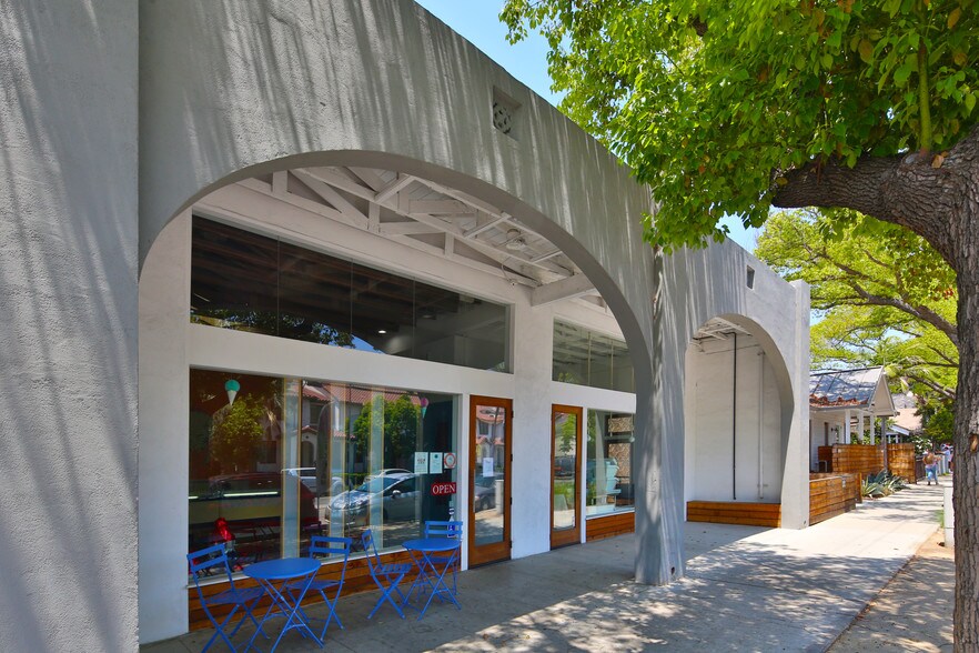 More Photos Of 613 E Santa Ana Blvd, Santa Ana Storefront Retail Residential For Lease