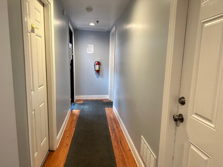 More Photos Of 5806-5810 Bergenline Ave, West New York Unknown For Lease