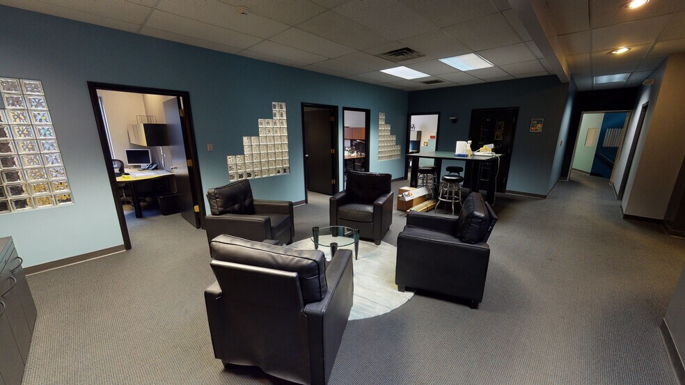 More Photos Of 11712 N Michigan Rd, Zionsville Office For Sale