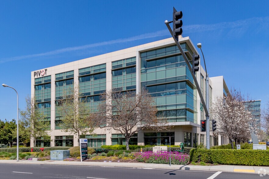 More Photos Of 3325 Scott Blvd, Santa Clara Unknown For Lease