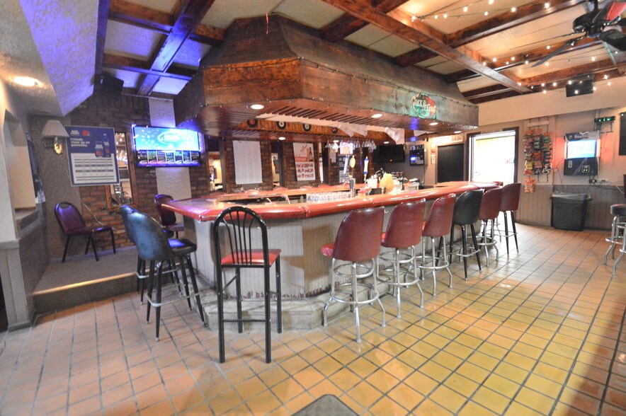 More Photos Of 10300 Market St, North Lima Bar For Sale